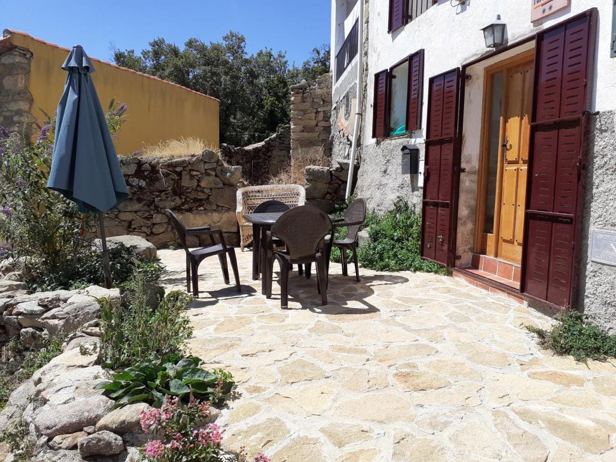Los Castanos Solana de Avila Εξωτερικό φωτογραφία